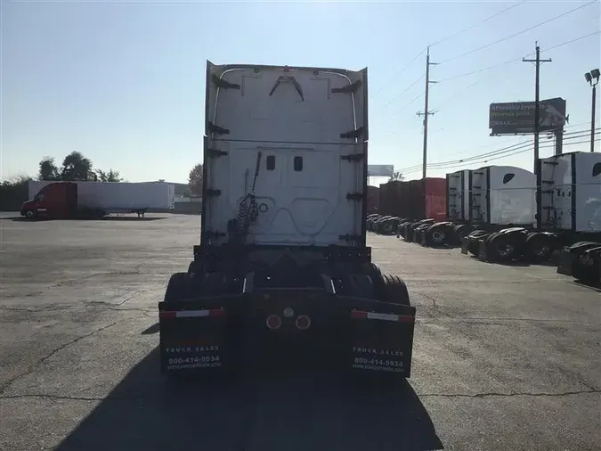 2017 FREIGHTLINER CASCADIA EVOLUTION