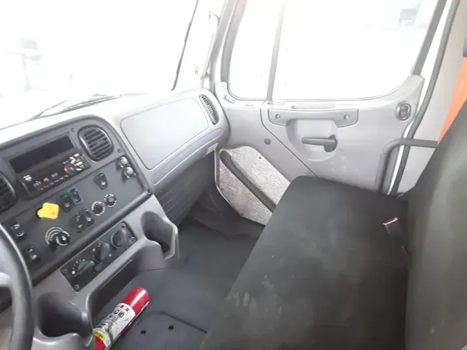 2018 FREIGHTLINER/MERCEDES M2 1065d058332c6868d460be069f74940dbef