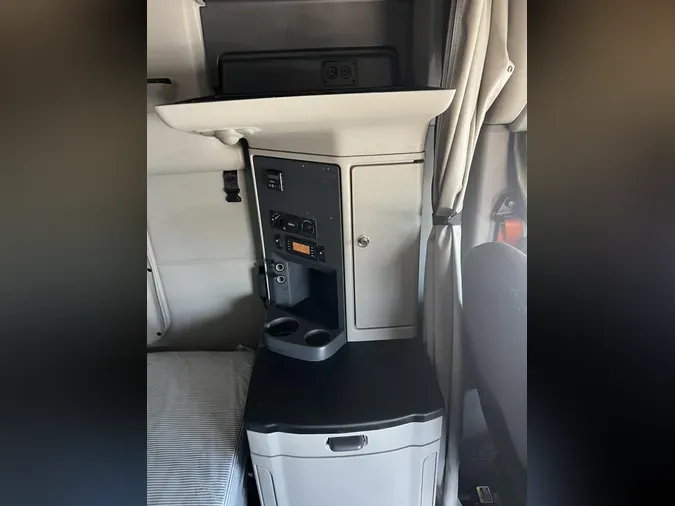 2021 Peterbilt 579