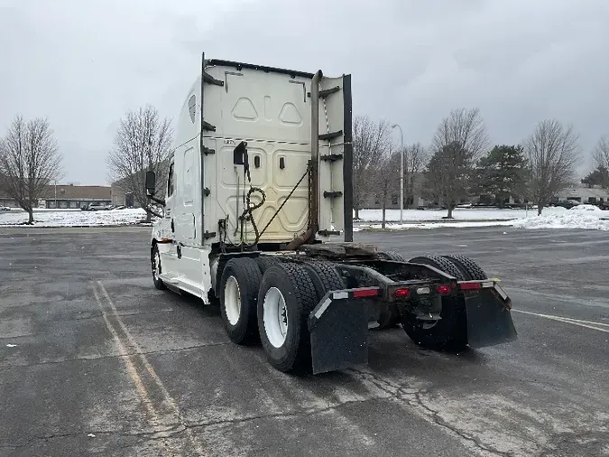 2020 Freightliner T12664ST