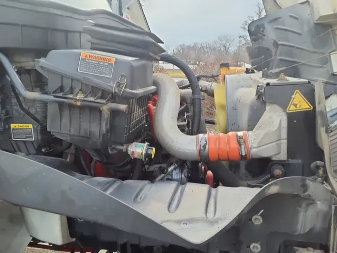 2020 NAVISTAR INTERNATIONAL MV607 (4X2)