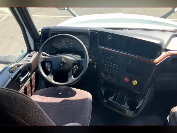 2022 INT LT625 6x4