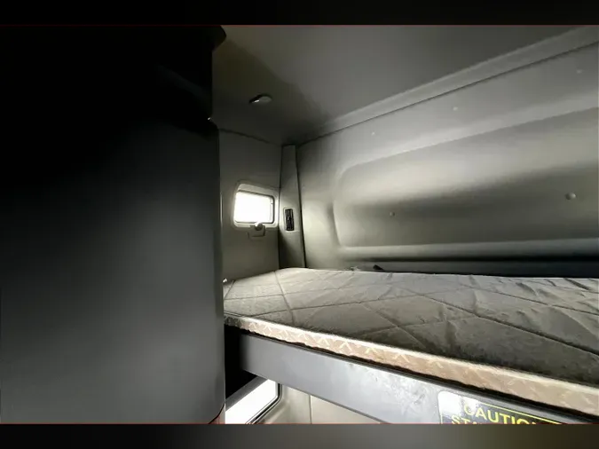 2021 INT LT625 6x4