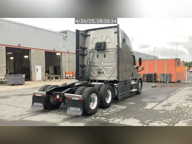 2022 Freightliner Cascadia