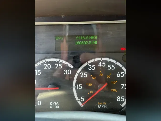 2016 FREIGHTLINER M2 106