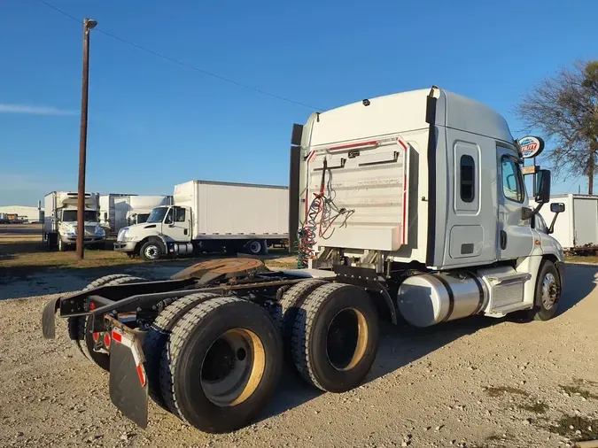 2020 FREIGHTLINER/MERCEDES CASCADIA 125