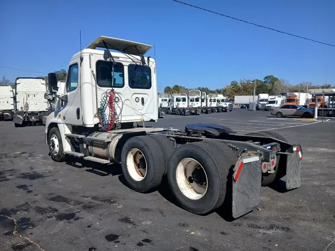 2018 FREIGHTLINER/MERCEDES CASCADIA 125