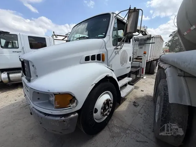 2005 STERLING ACTERRA 8500