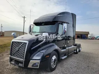 2019 VOLVO VNL64T760