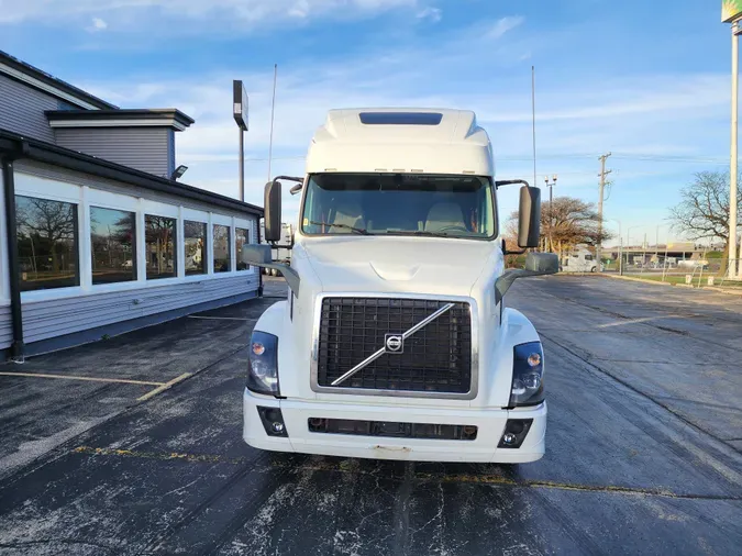 2018 VOLVO VNL64T670