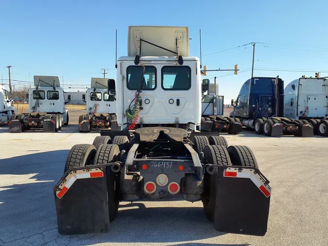 2018 FREIGHTLINER/MERCEDES CASCADIA 125