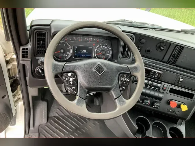 2020 INT LT625 6x4