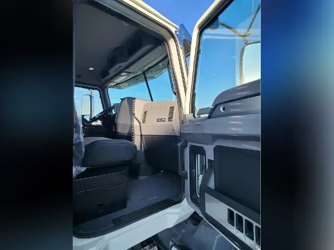 2026 MACK GRANITE 84BR