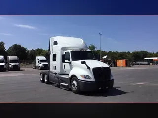 2022 International LT