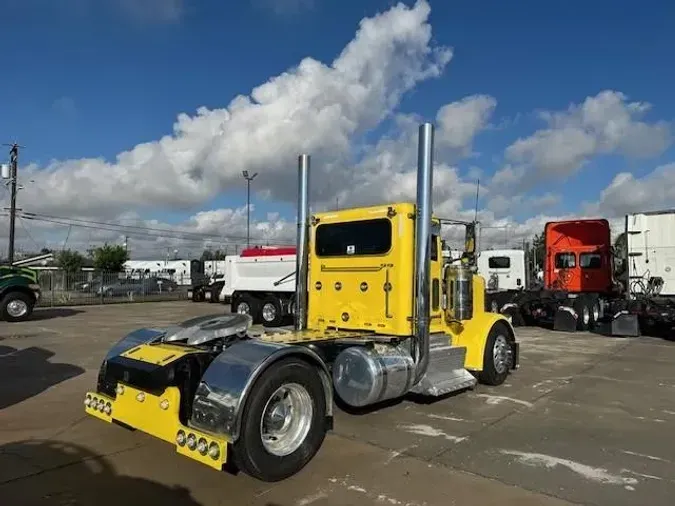 2015 Peterbilt 389