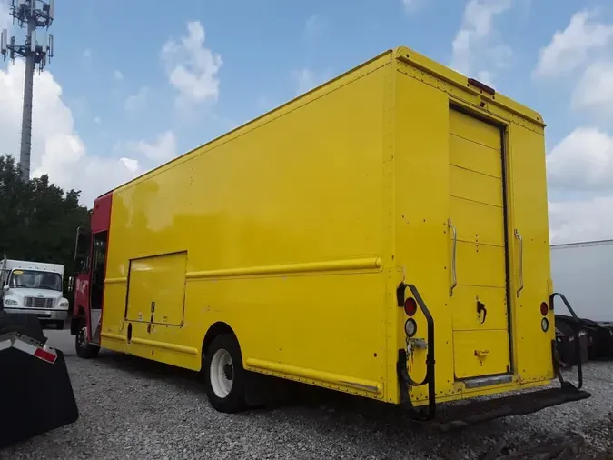 2016 FRTLR CUSTOM CHASSIS CORP MT55