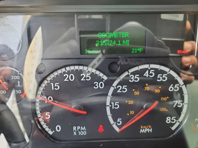 2019 FREIGHTLINER/MERCEDES M2 1065d35d0b90b40a3e483ace6997a9f9881