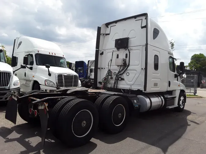 2018 FREIGHTLINER/MERCEDES CASCADIA 125