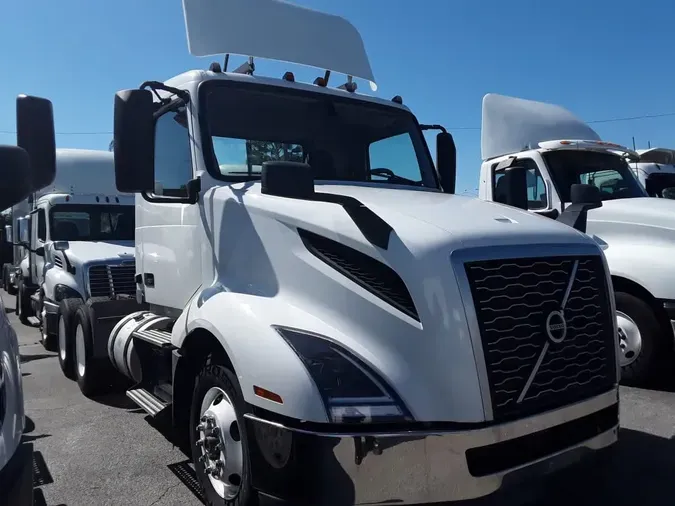 2019 VOLVO VNL64T-3005d38024bdefb12916199efeb452e2b14