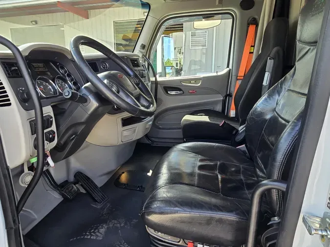 2020 Peterbilt 579