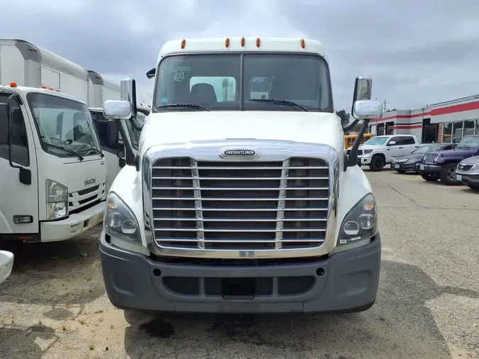 2017 FREIGHTLINER CASCADIA 1255d42d84dfbc9dada1b3e40ad9b0e5578