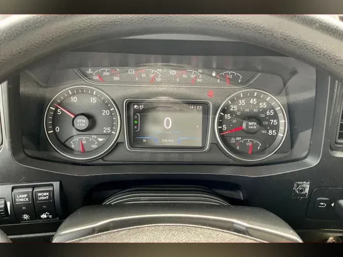 2022 INT LT625 6x45d46063815348d36bcc5fab8a33051a9