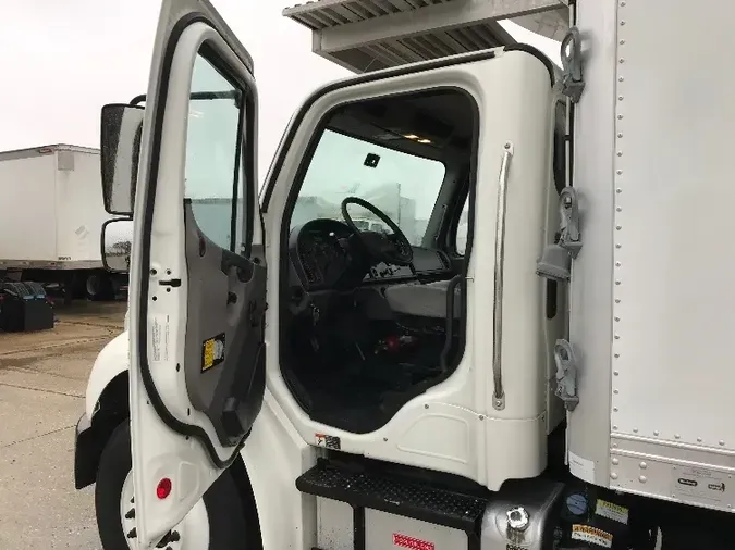 2017 Freightliner M2