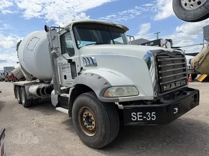 2015 MACK GRANITE GU8135d4c58c5fb39e44c0851db1d71fd2753