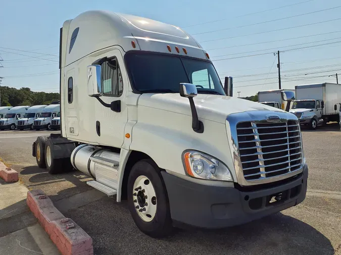 2019 FREIGHTLINER/MERCEDES CASCADIA 125