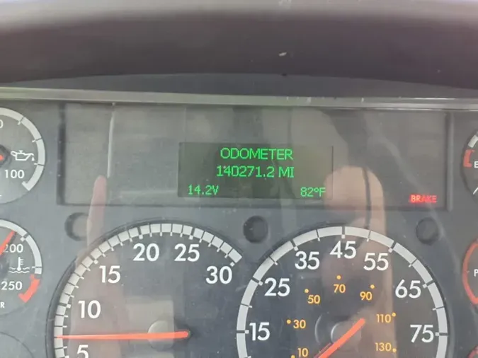 2018 FREIGHTLINER/MERCEDES M2 1065d4e5f2057f3a78e2a0b1c6ffb476c1a