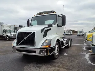 2018 VOLVO VNL64TRACTOR