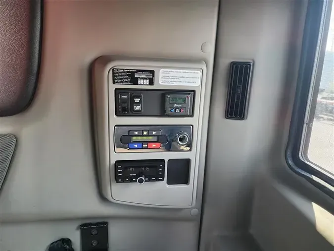 2022 INTERNATIONAL LT625