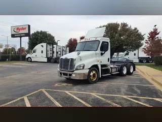 2019 FREIGHTLINER/MERCEDES CASCADIA 125