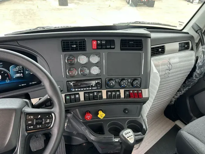 2026 Kenworth T880