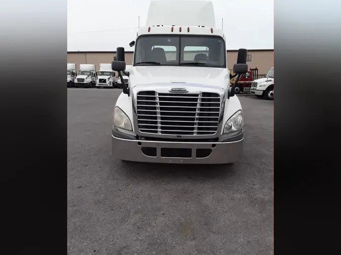 2020 FREIGHTLINER/MERCEDES CASCADIA 125