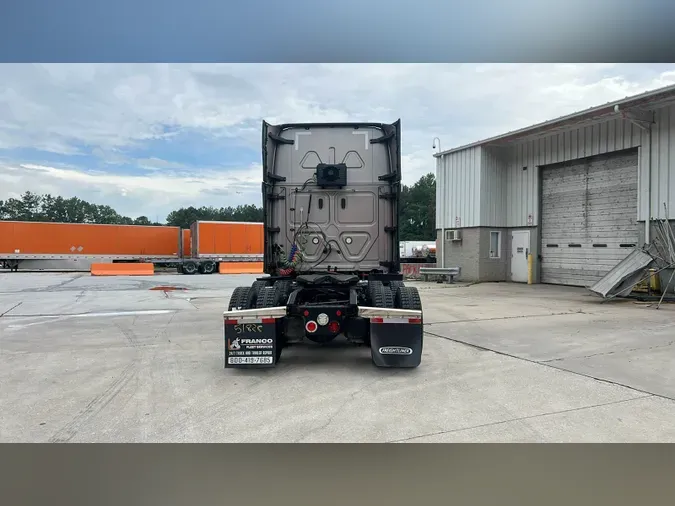 2021 Freightliner Cascadia