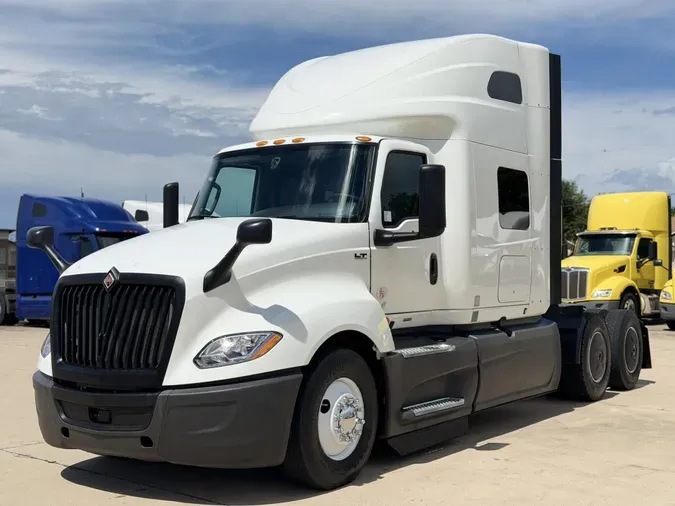 2023 International LT625