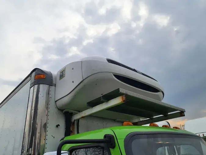2019 FREIGHTLINER M2 106