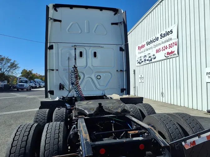 2019 FREIGHTLINER/MERCEDES CASCADIA 125