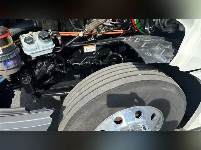 2020 FREIGHTLINER CA126