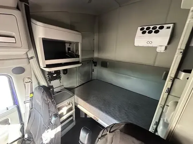 2021 Kenworth T6805d61d1f0e8f95fa4b754e0b4d8c18ea4