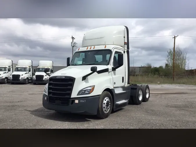 2019 Freightliner Cascadia 126