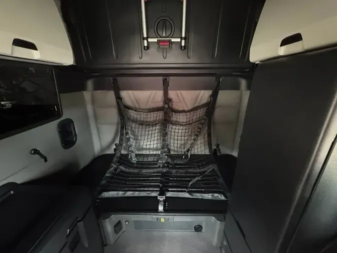 2022 FREIGHTLINER Cascadia 1265d629b00e7dea8742aa97ba2280a5264