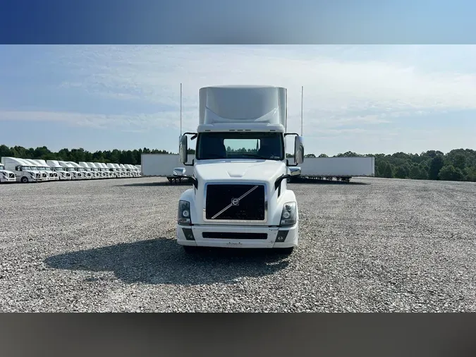 2016 Volvo VNL300