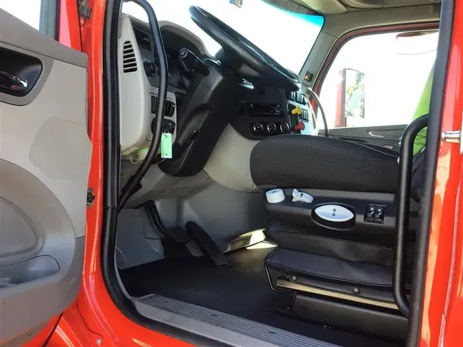 2020 PETERBILT 579