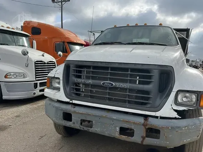2001 FORD F650 SD