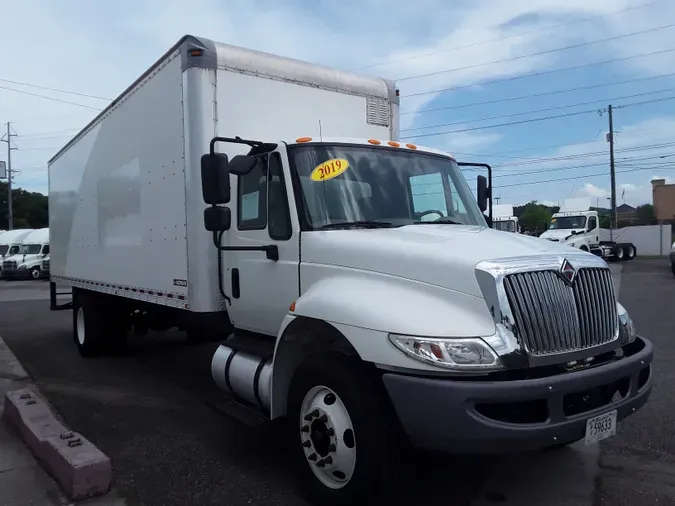 2019 NAVISTAR INTERNATIONAL 4300