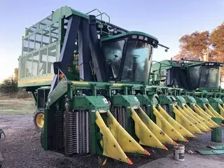 2002 John Deere 9986