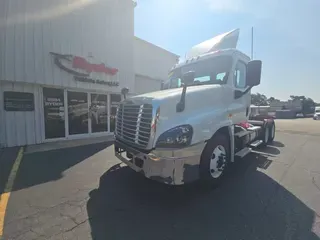 2020 FREIGHTLINER/MERCEDES CASCADIA 125