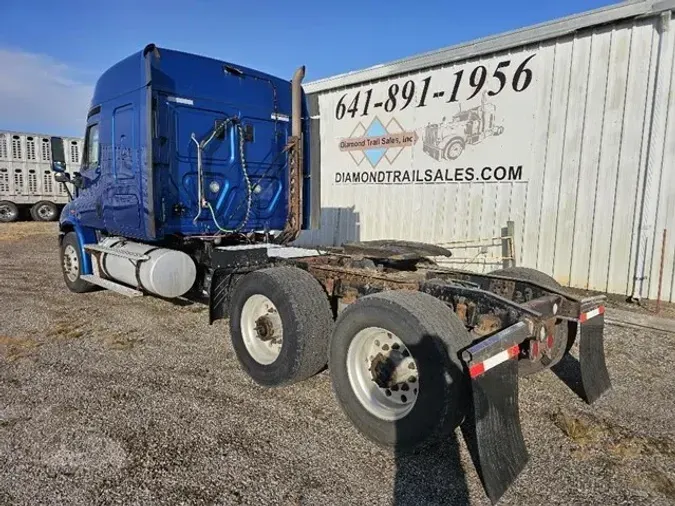 2015 FREIGHTLINER CASCADIA 113